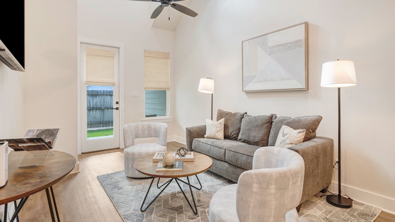 Photo of Livingroom in Lafayette