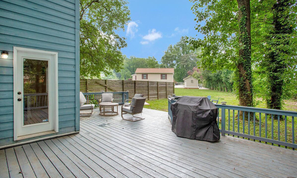 Photo of Patio Balcony in Hillsmere Shores