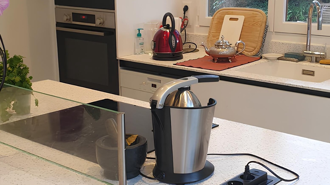 Photo of Kitchen in Les-Loges-en-Josas