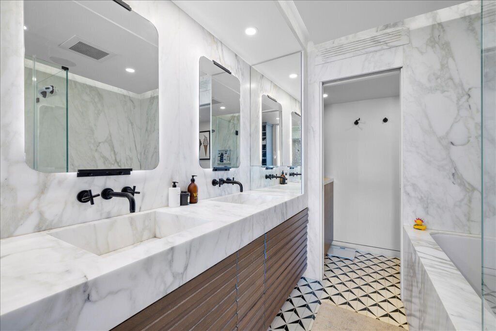 Photo of Bathroom in Hollywood