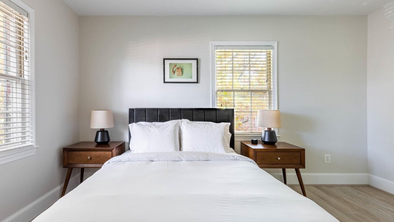 Photo of Bedroom in Old Town North