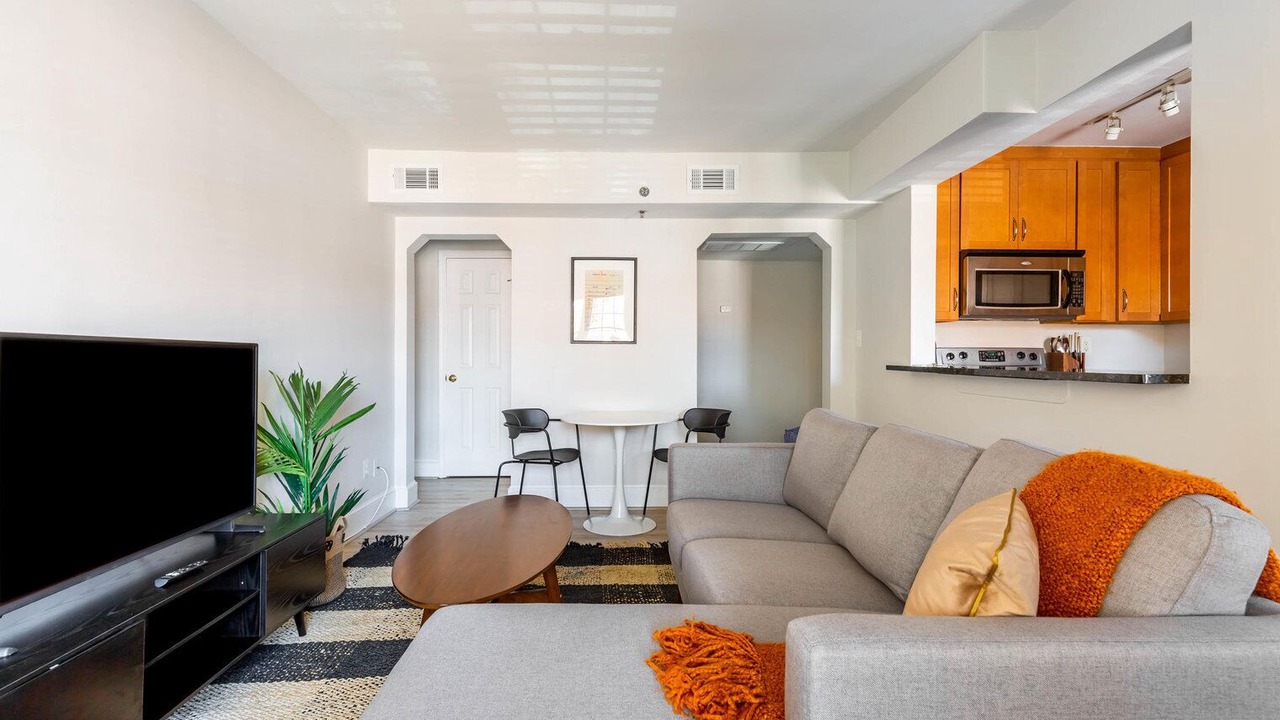 Photo of Livingroom in Old Town North
