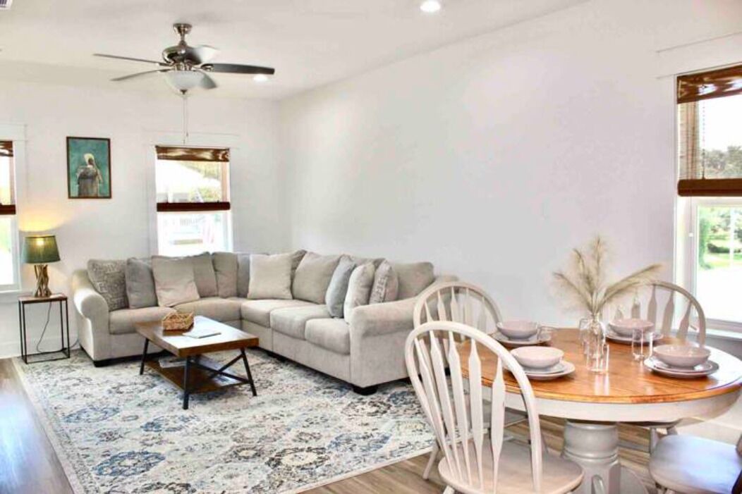 Photo of Livingroom in Pass Christian