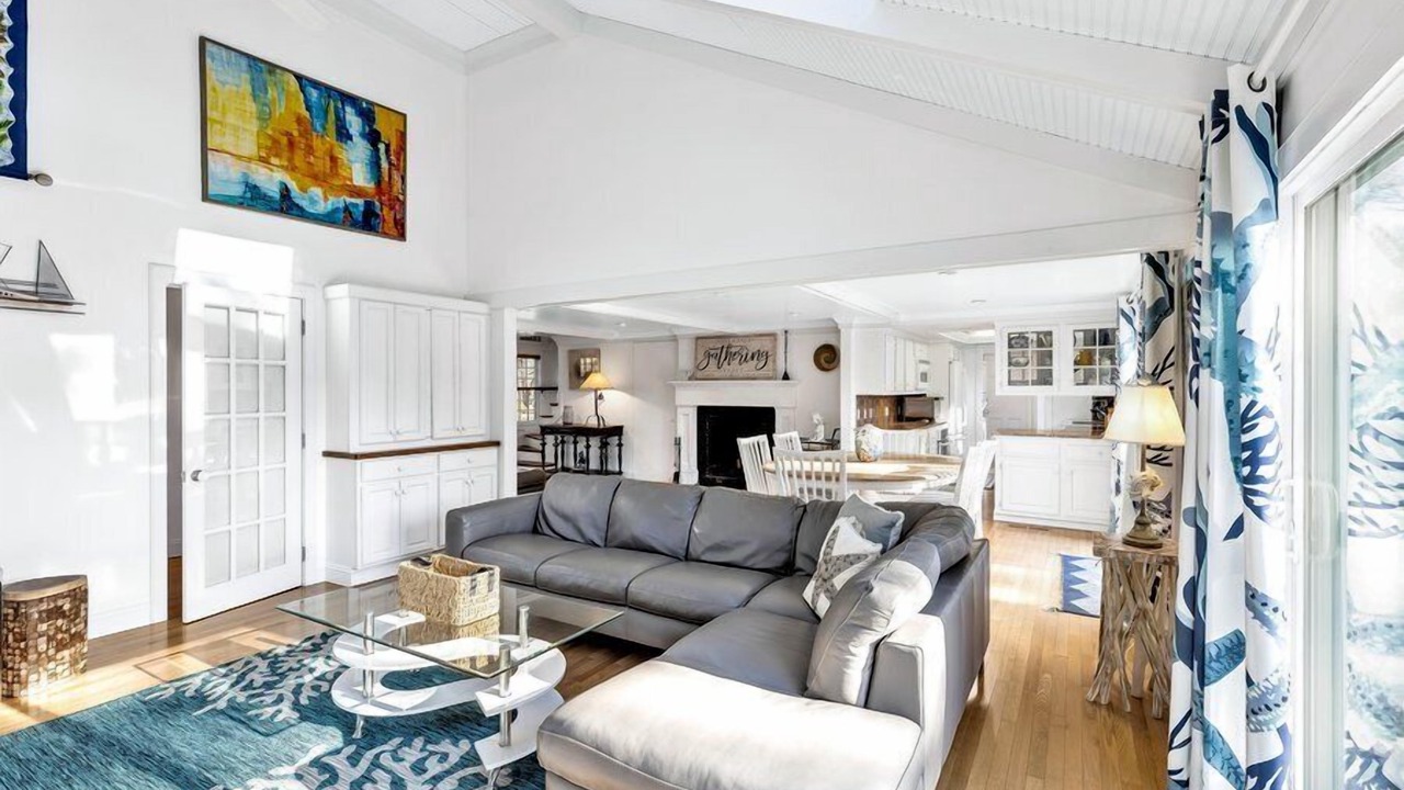 Photo of Livingroom in Chatham