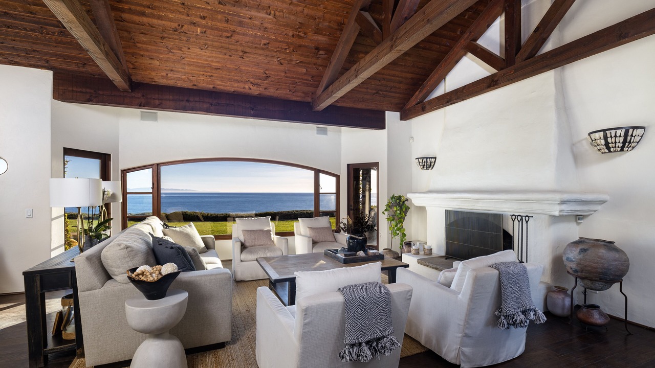 Photo of Livingroom in Santa Barbara