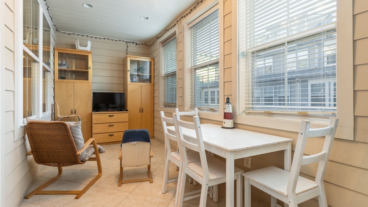 Photo of Bedroom in Sunset Island