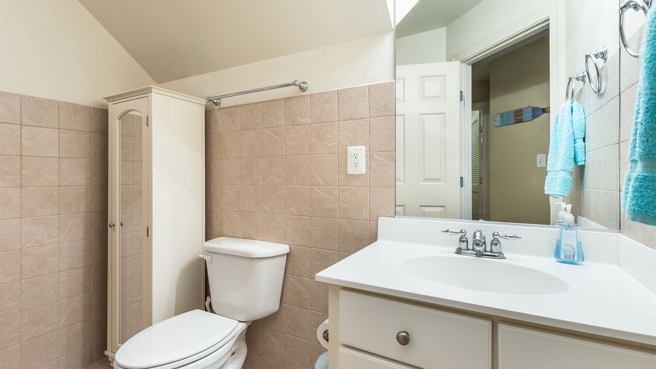 Photo of Bathroom in Sunset Island