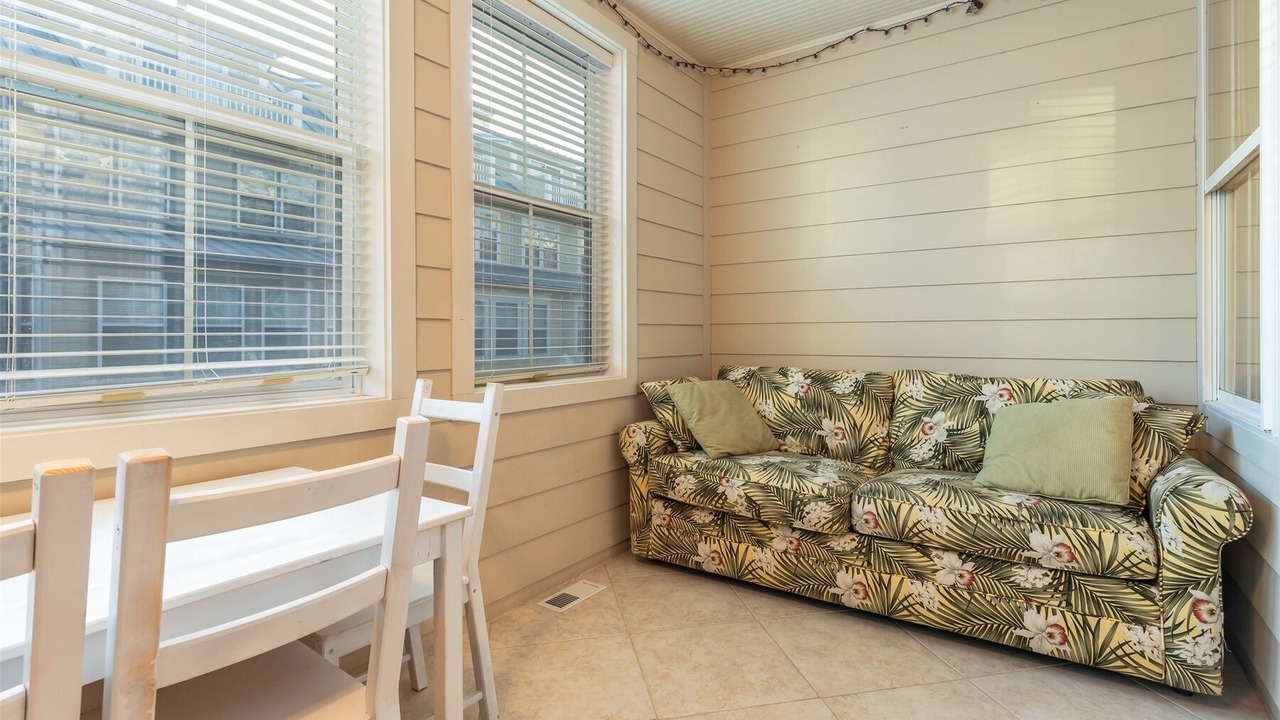 Photo of Bedroom in Sunset Island