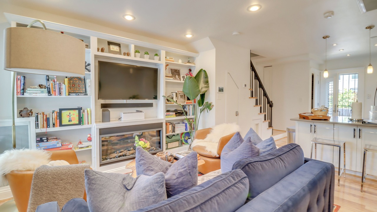 Photo of Livingroom in Le Droit Park