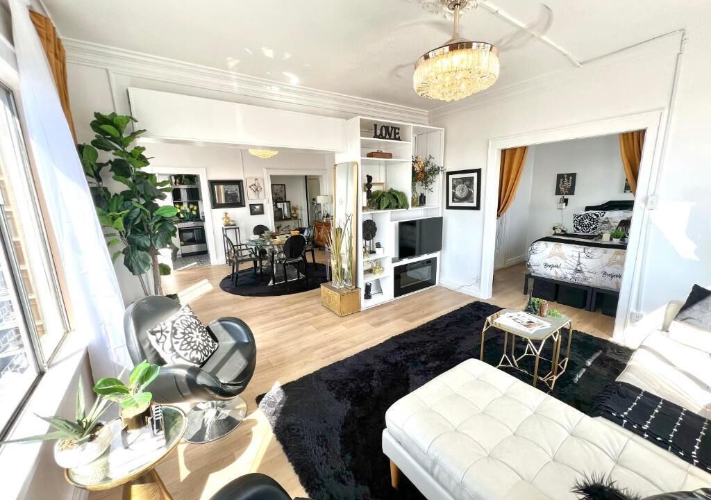 Photo of Livingroom in Waterfront