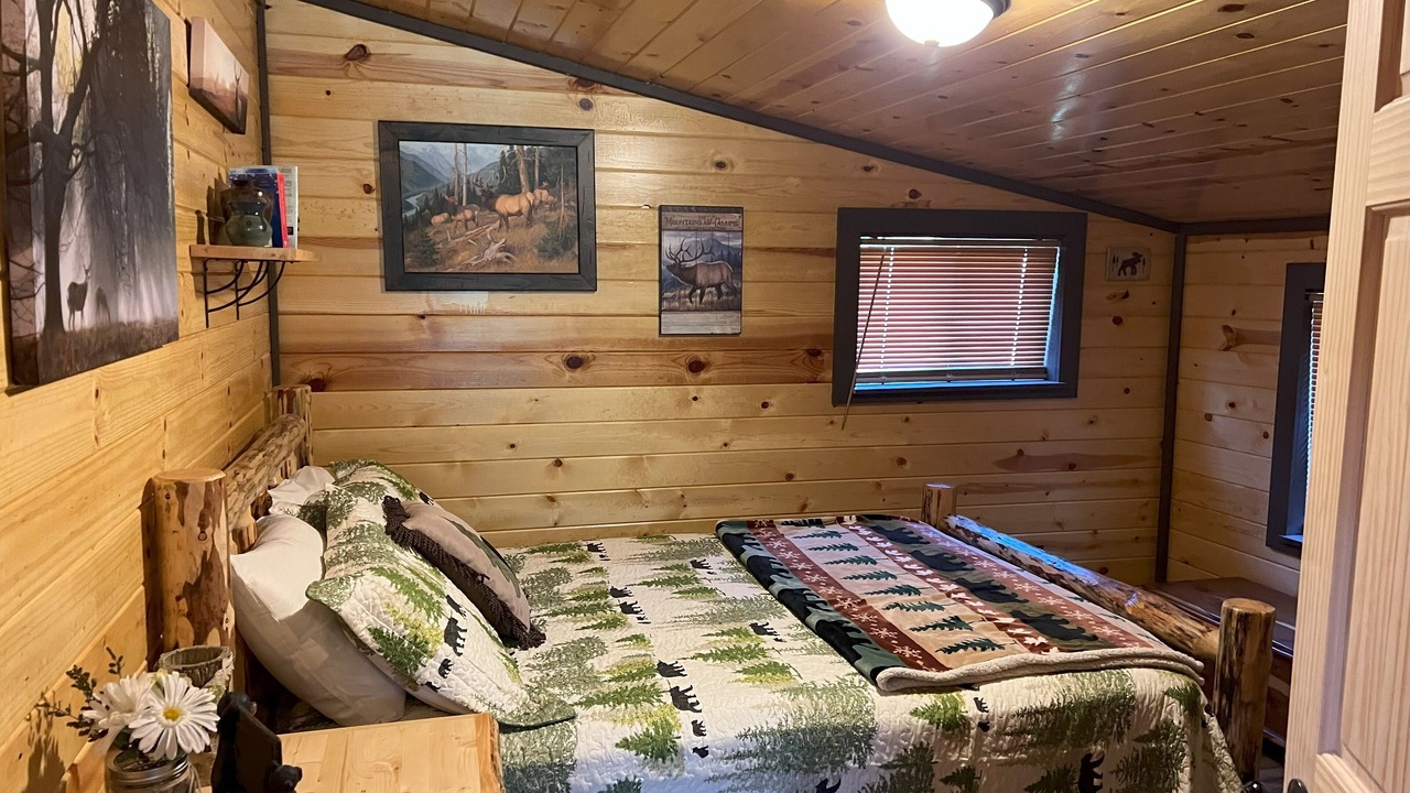 Photo of Bedroom in Deadwood