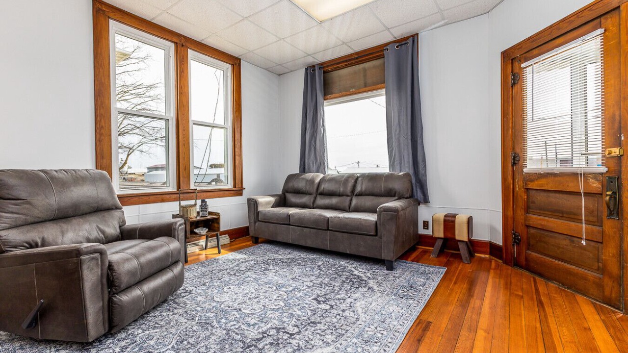 Photo of Livingroom in Scales Mound