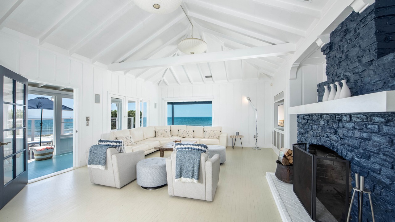Photo of Livingroom in Toro Canyon