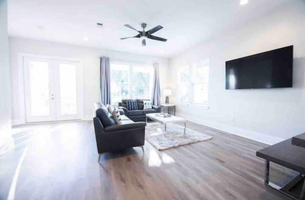Photo of Livingroom in Mississippi City