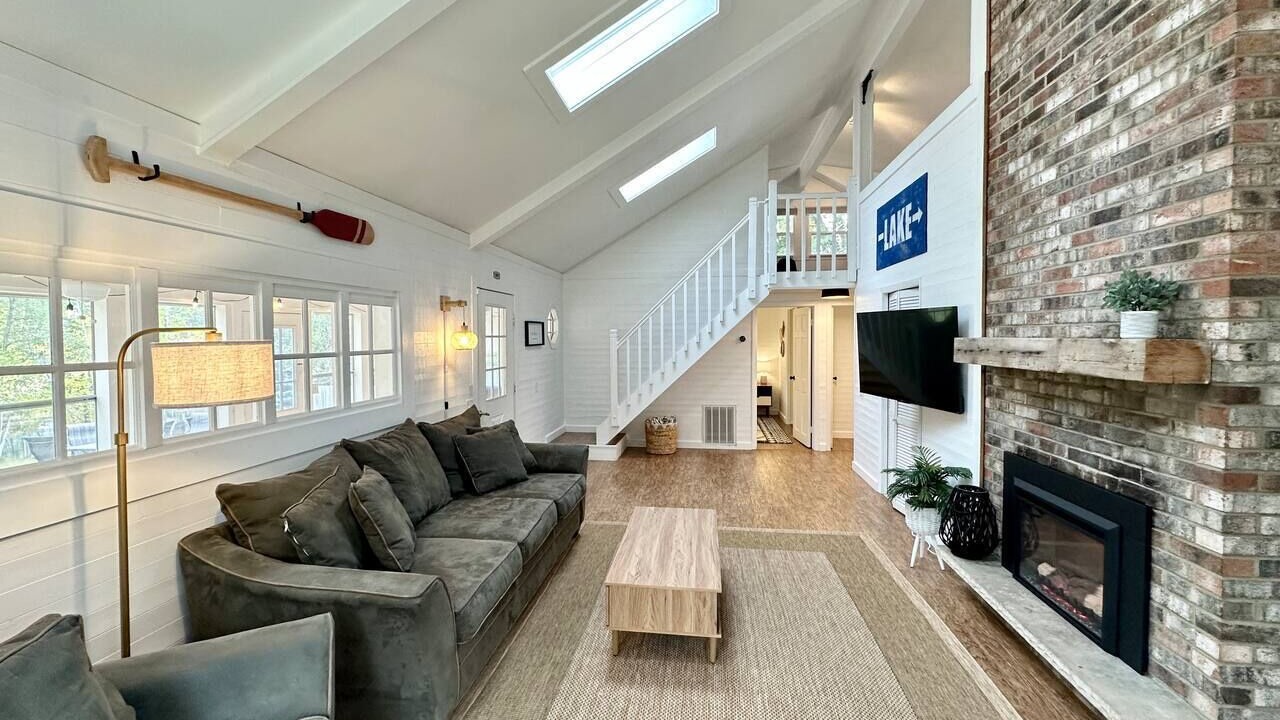 Photo of Livingroom in Nekoosa