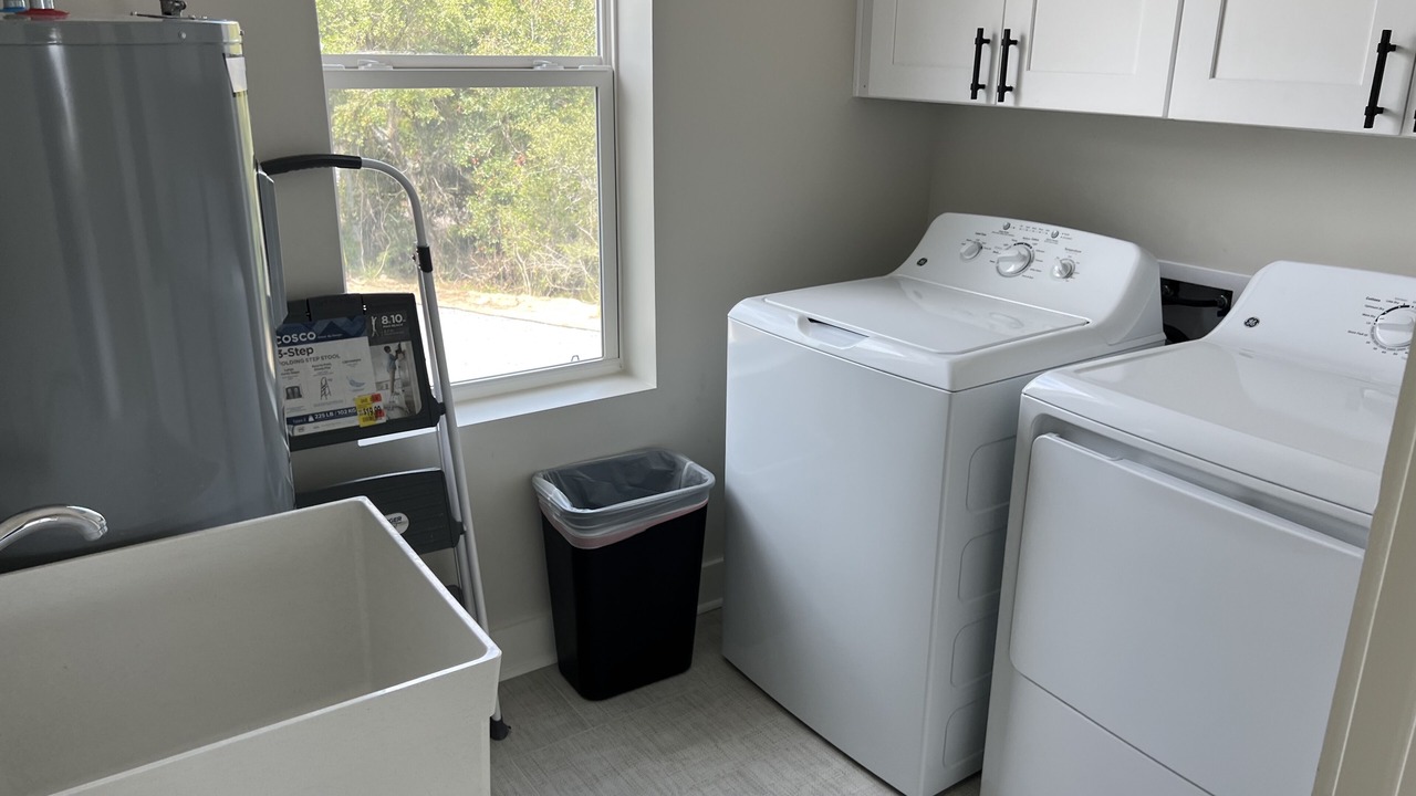 Photo of Bedroom in Ocean Springs