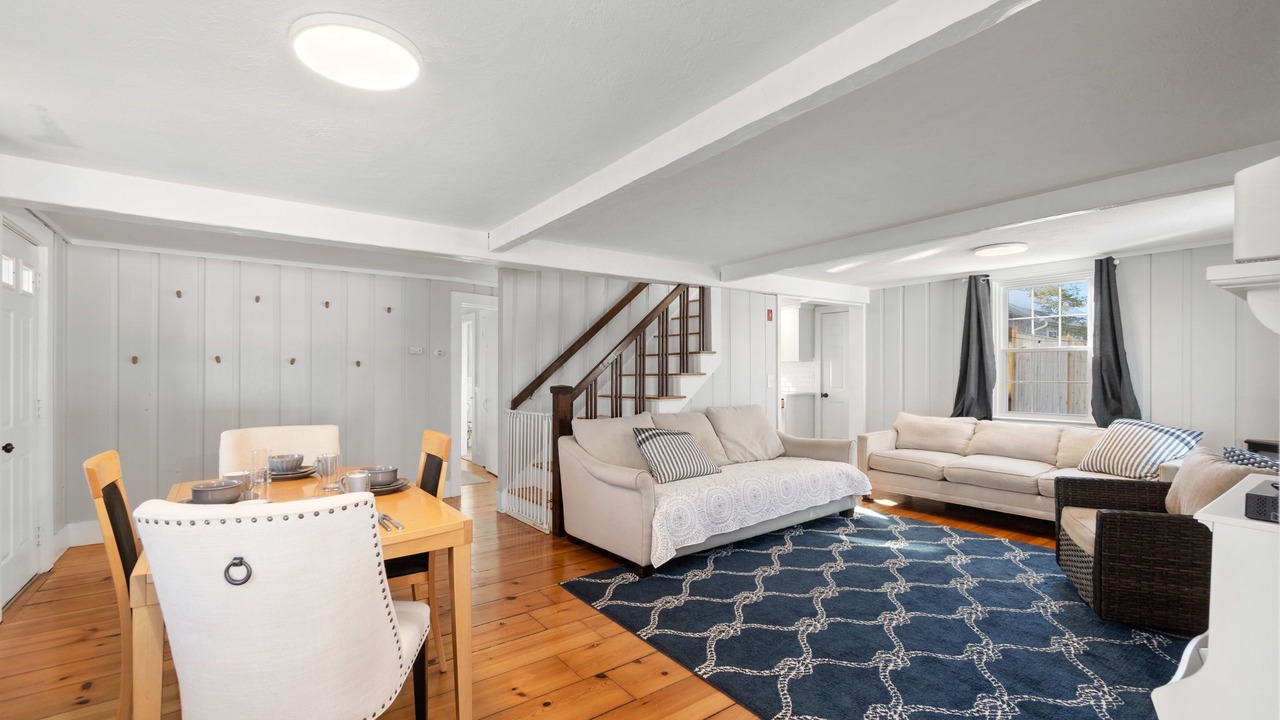 Photo of Livingroom in Buzzards Bay