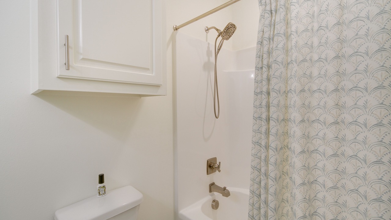 Photo of Bathroom in Henderson Point