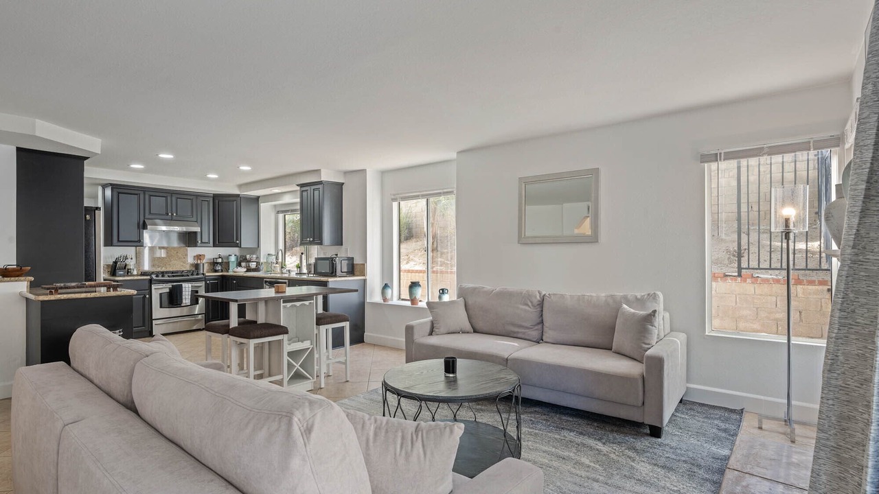 Photo of Livingroom in Castaic