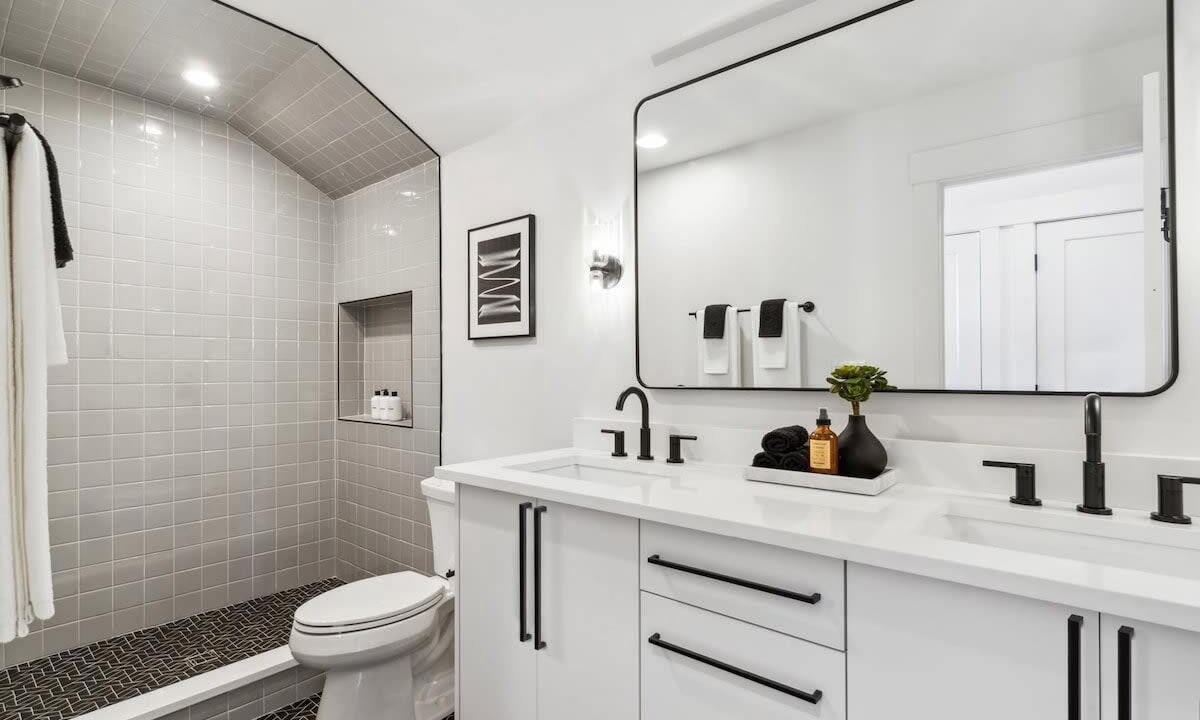 Photo of Bathroom in Bywater