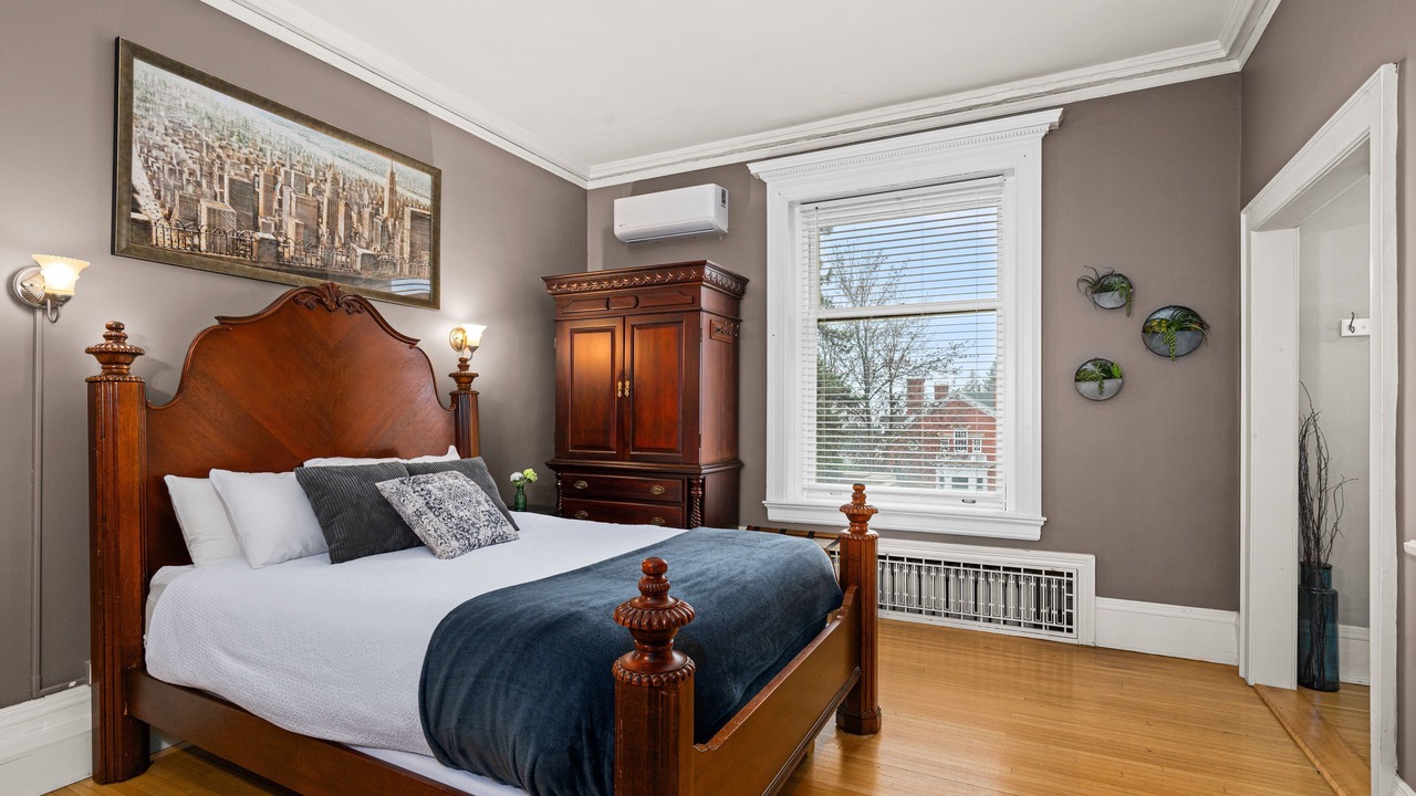 Photo of Bedroom in Congdon Park