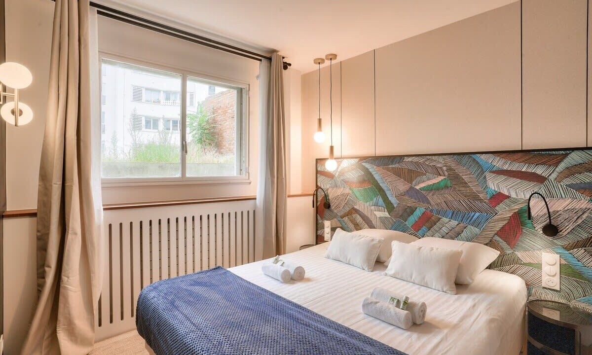 Photo of Bedroom in Saint-Lambert