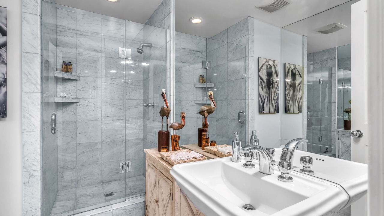Photo of Bathroom in Eastern Malibu