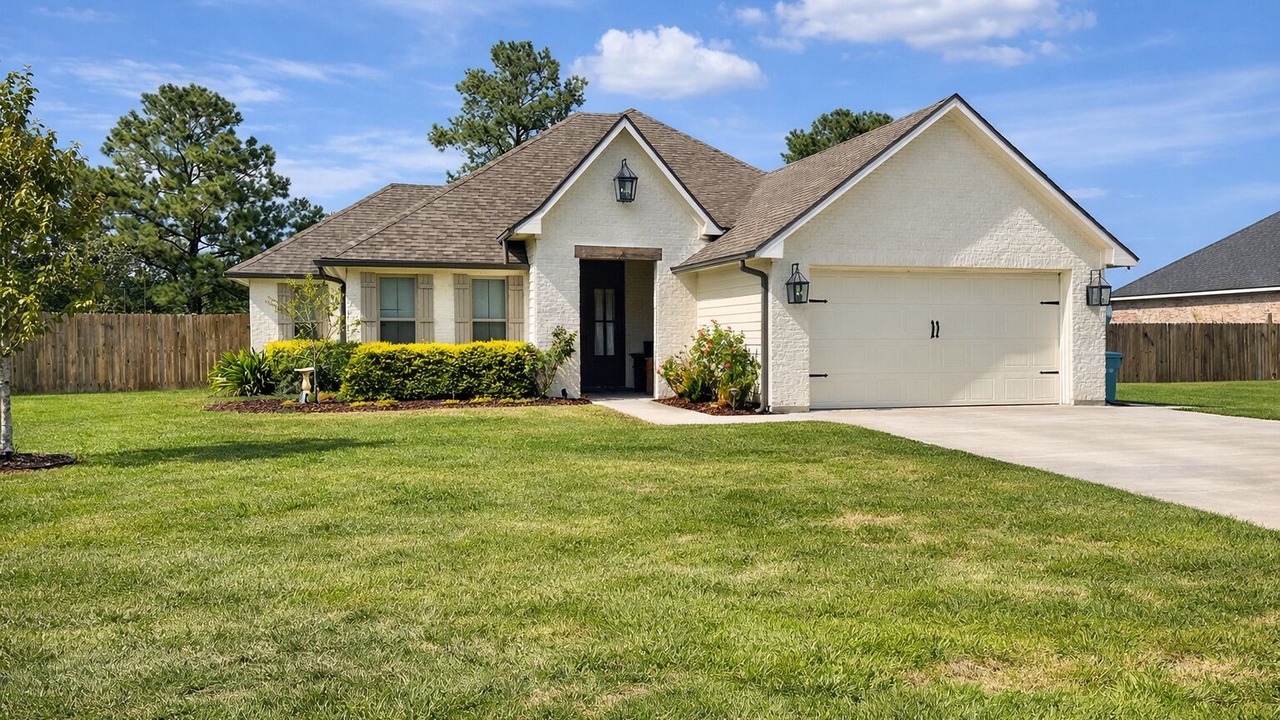 Photo of Outdoor in Cade