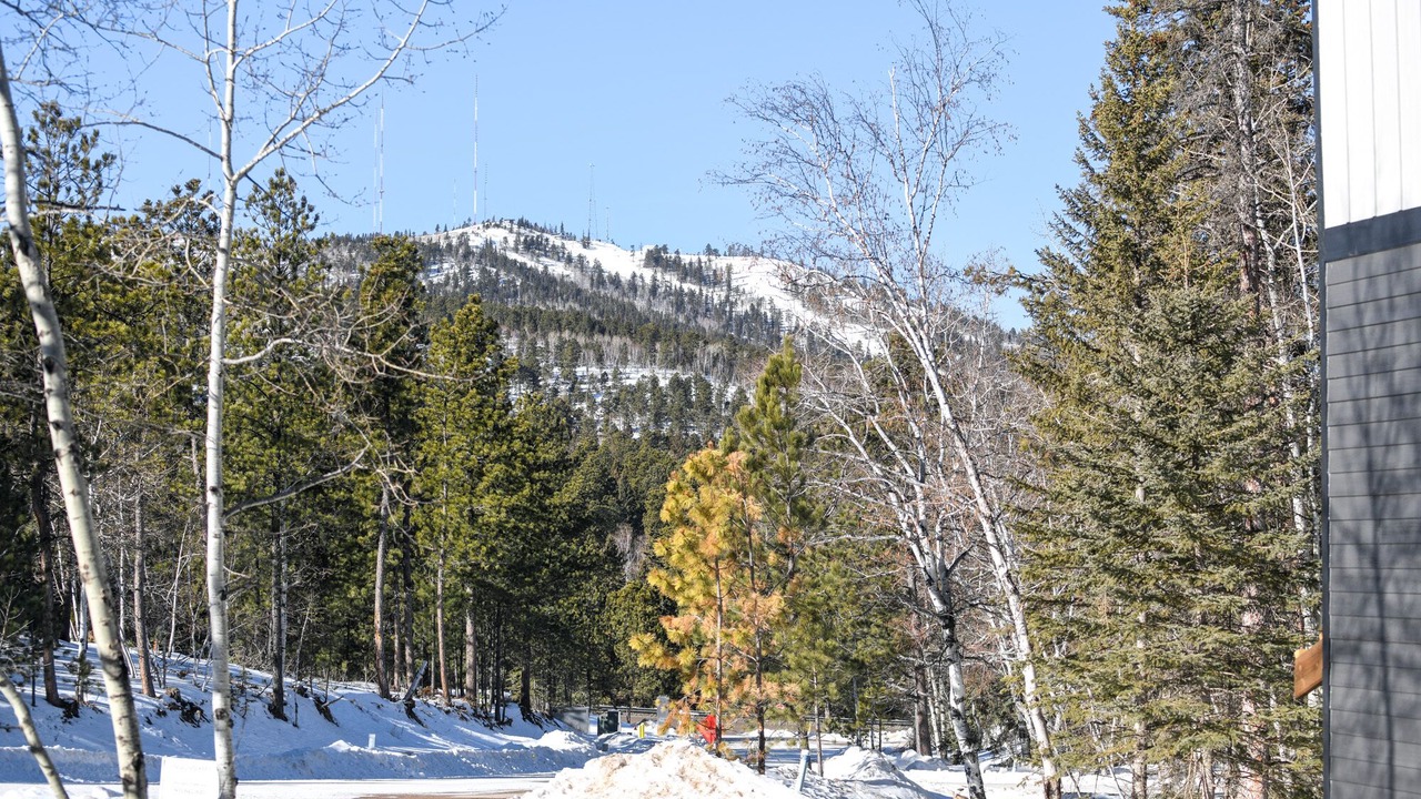 Photo of Outdoor in Lead