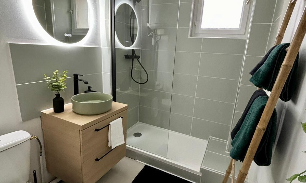 Photo of Bathroom in Bretigny-sur-Orge
