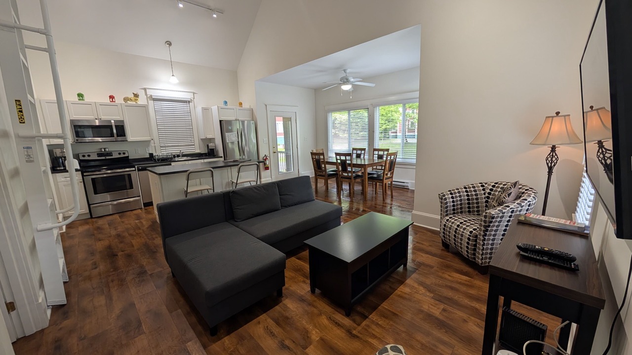 Photo of Livingroom in Cherry Valley