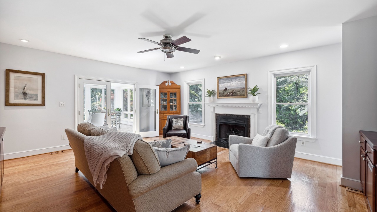 Photo of Livingroom in Purcellville