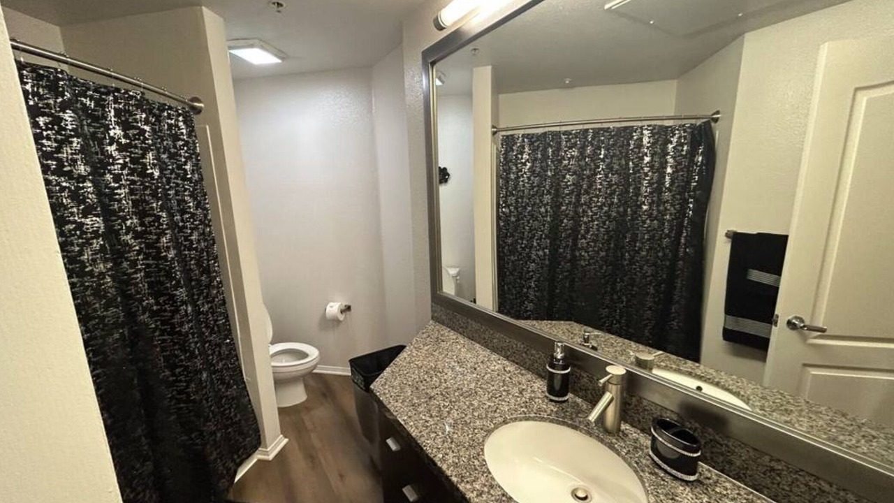 Photo of Bathroom in Mar Vista