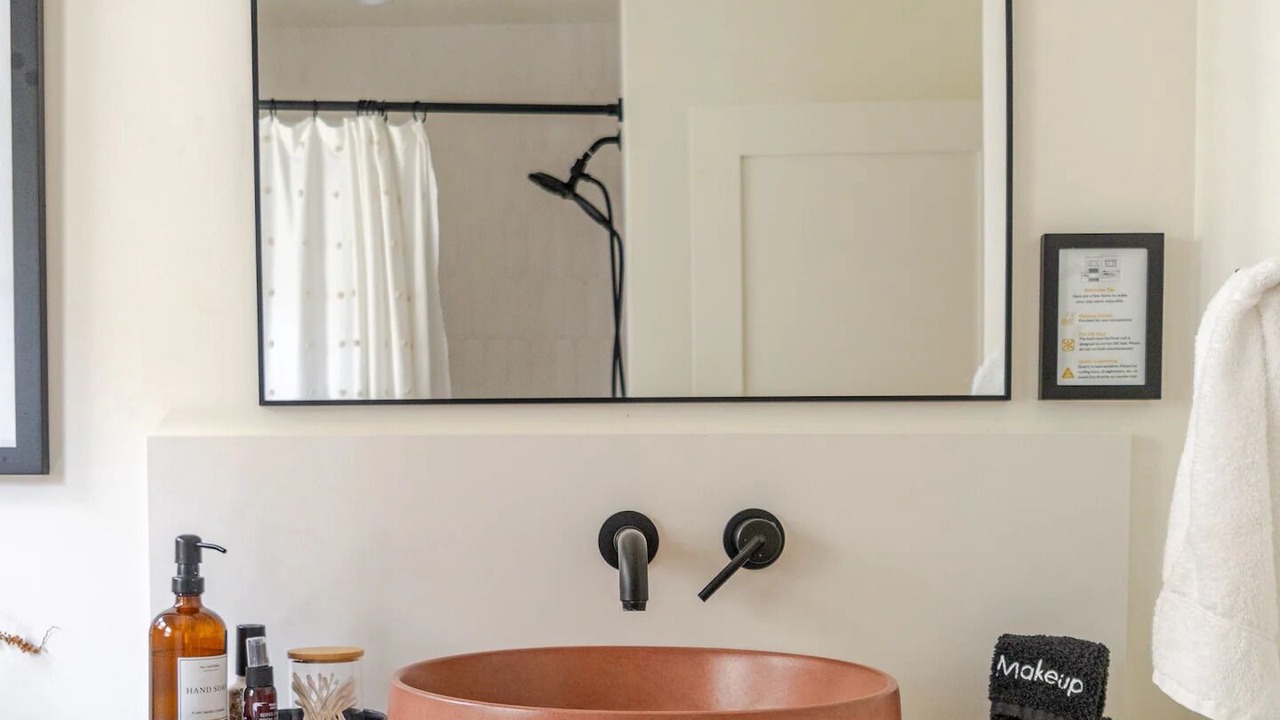 Photo of Bathroom in Ventura