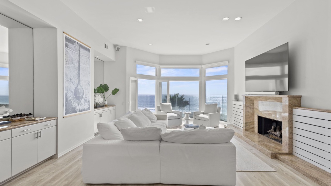 Photo of Livingroom in Sand Section