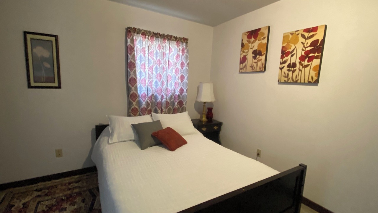 Photo of Bedroom in Donner