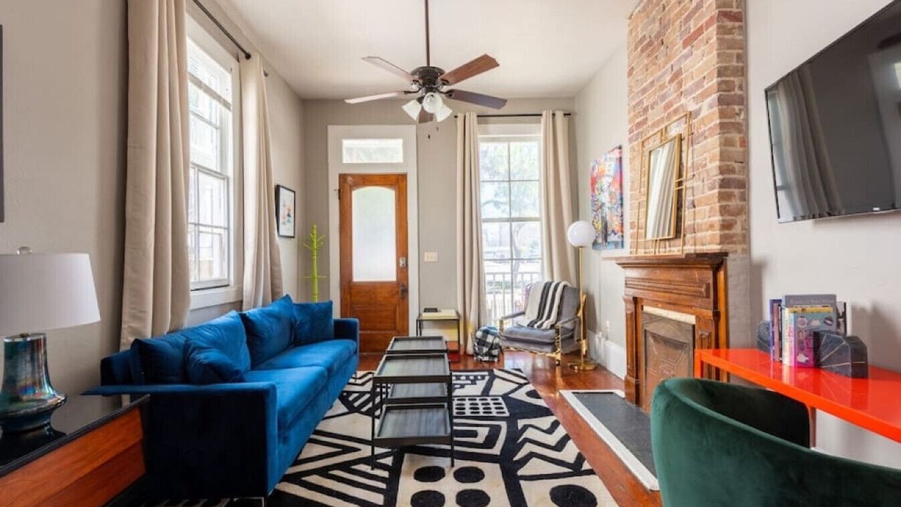 Photo of Livingroom in Mid-City