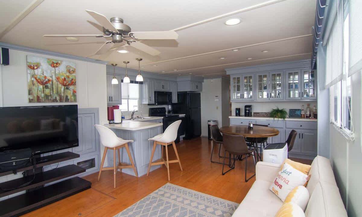 Photo of Livingroom in North End