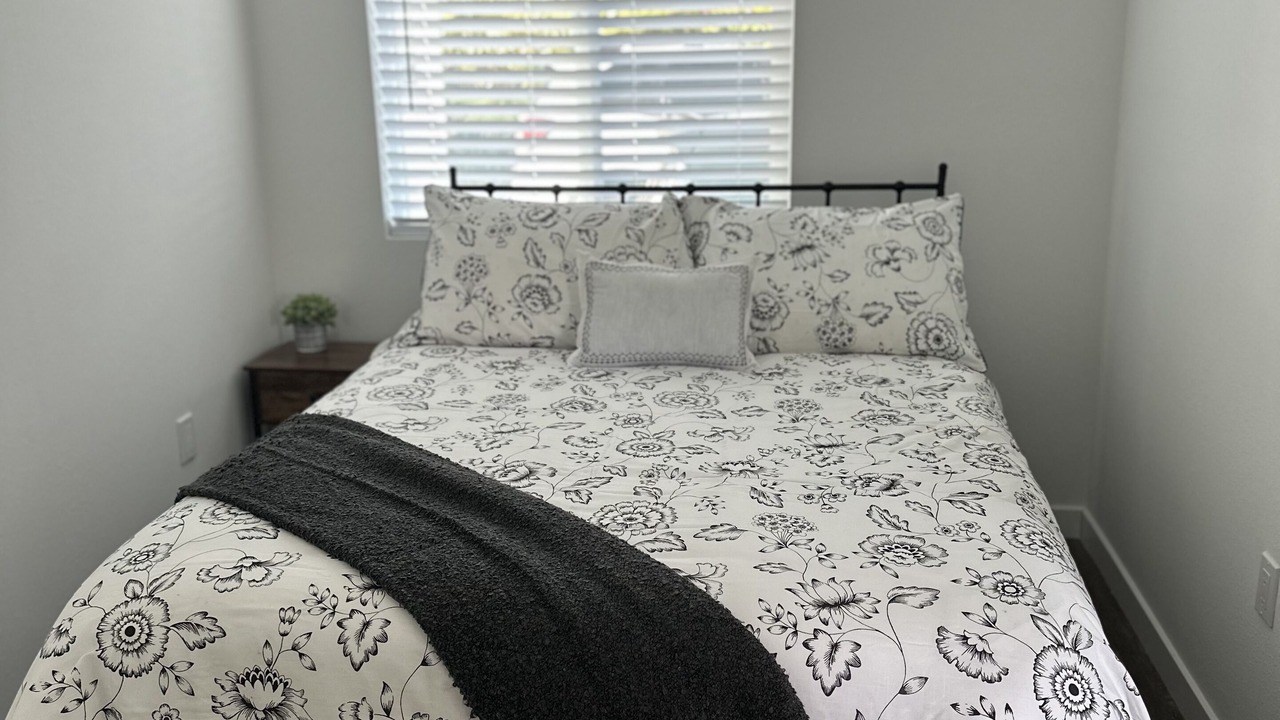 Photo of Bedroom in North Hills East