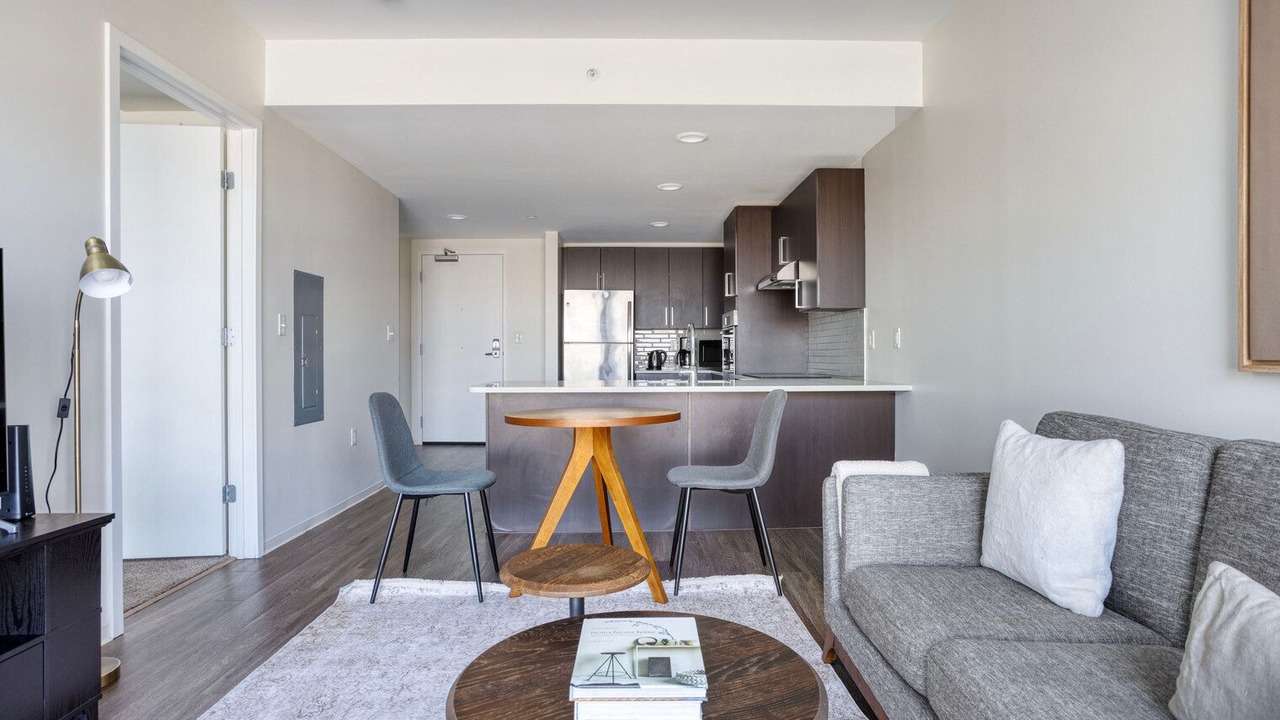 Photo of Livingroom in East Cambridge