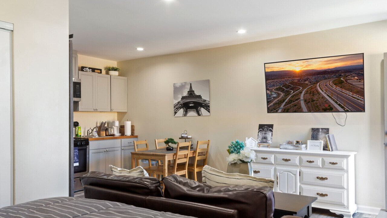 Photo of Bedroom in Canyon Country