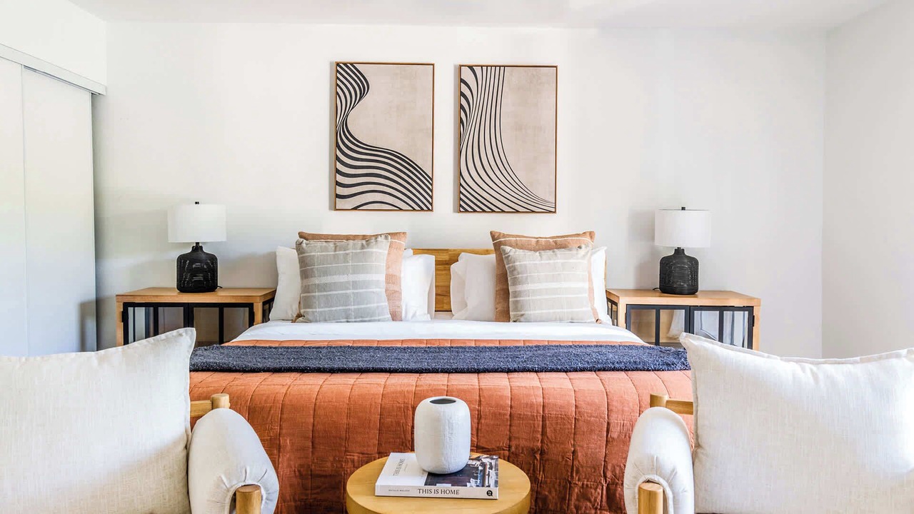 Photo of Bedroom in Racquet Club West