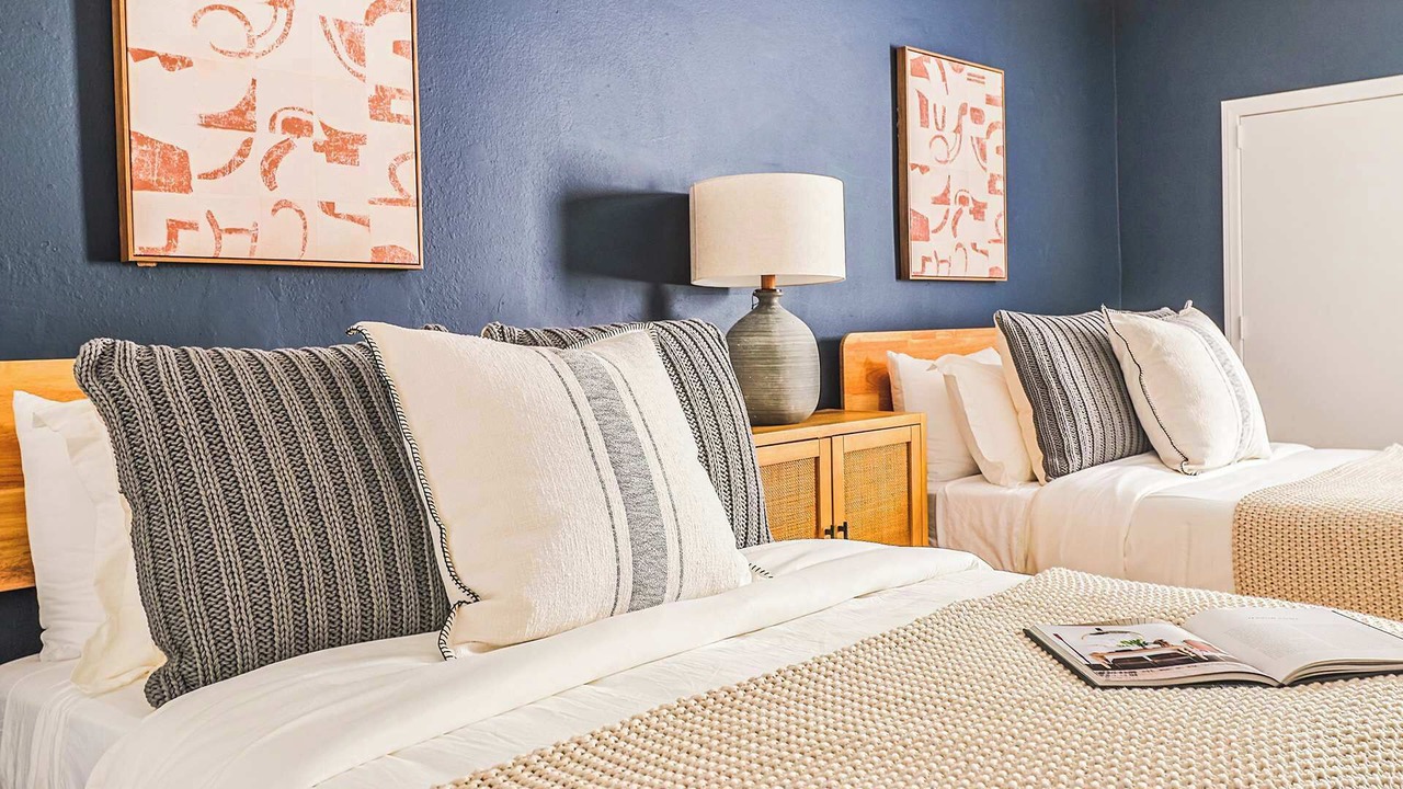 Photo of Bedroom in Racquet Club West