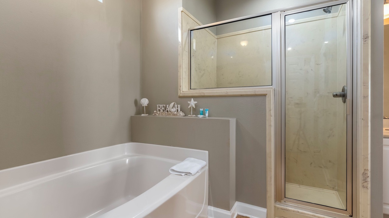 Photo of Bathroom in Dauphin Island