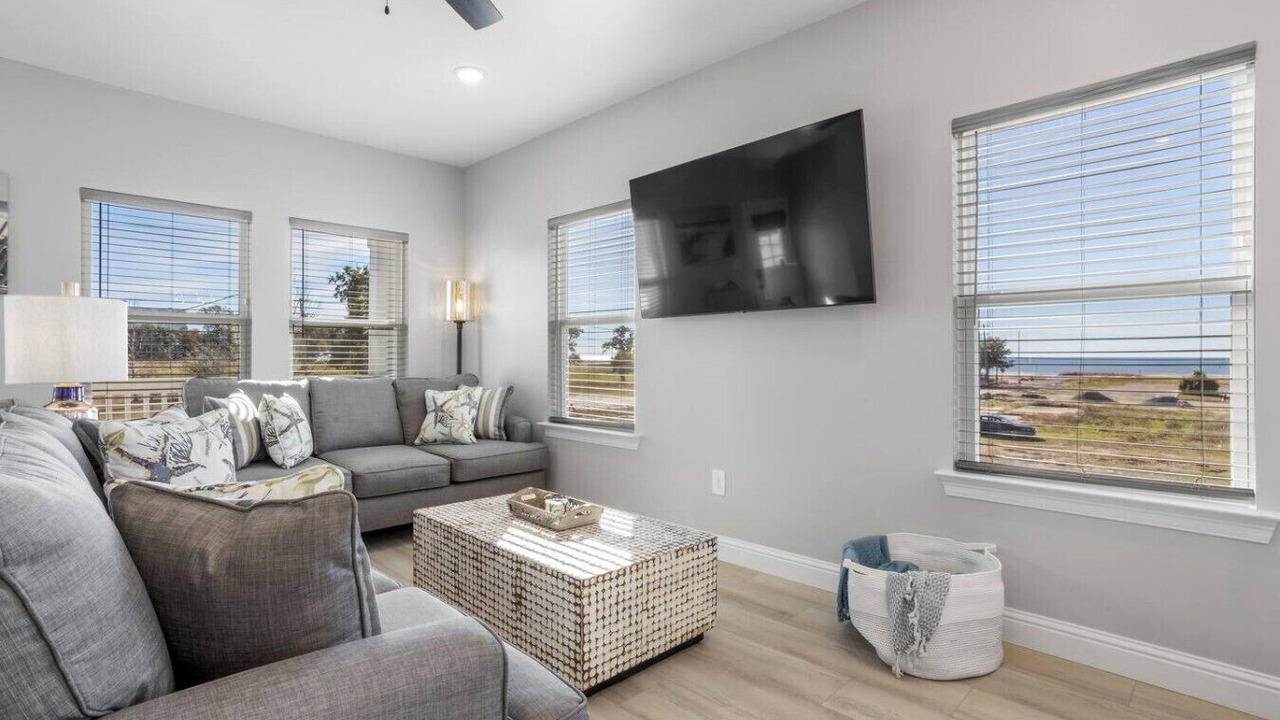 Photo of Livingroom in Biloxi