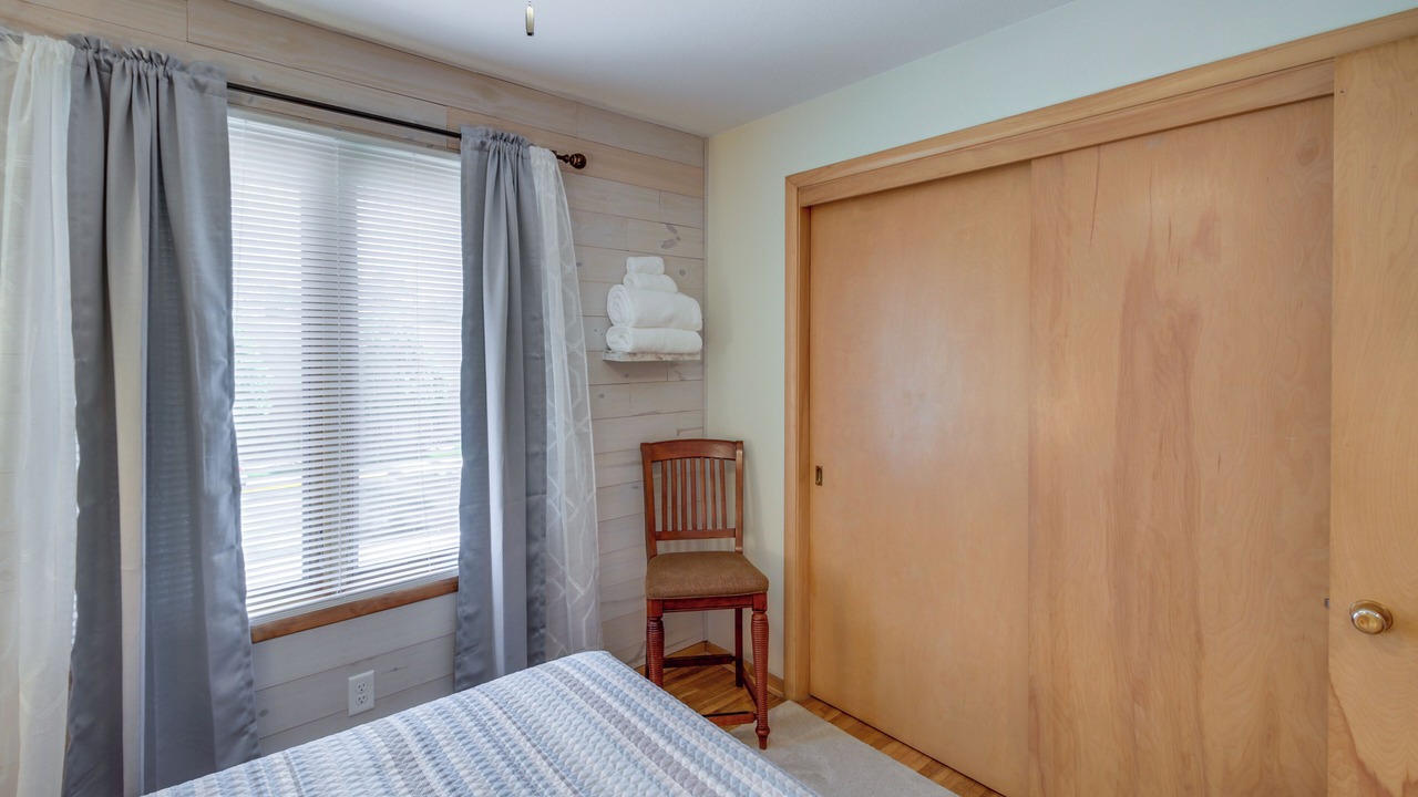 Photo of Bedroom in Glenwood