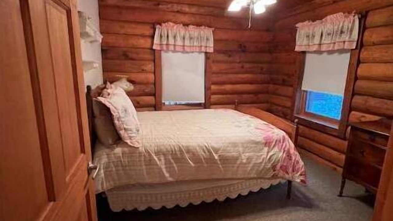 Photo of Bedroom in Hatfield