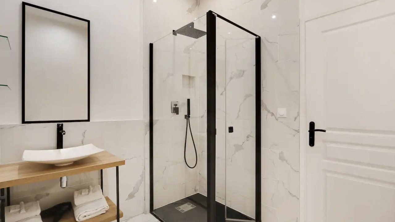 Photo of Bathroom in Pigalle