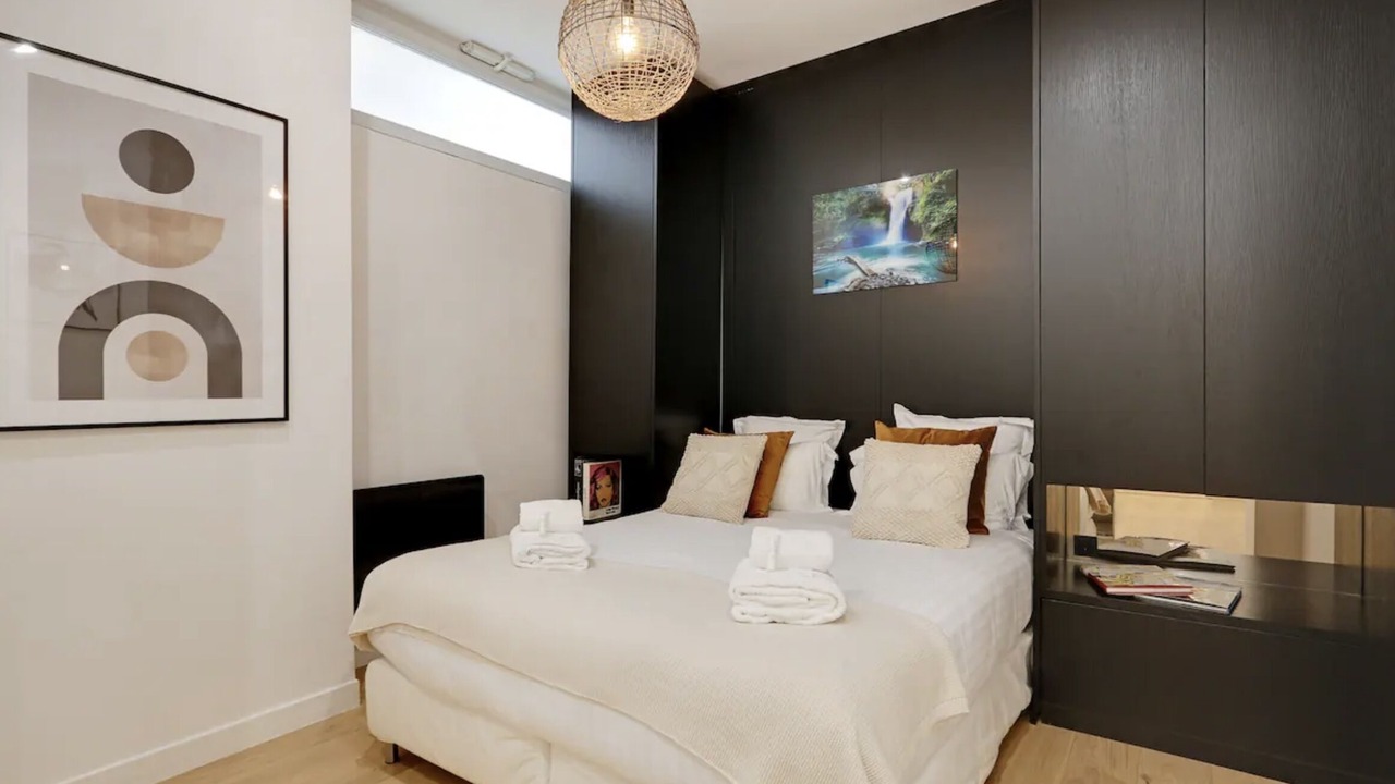 Photo of Bedroom in Pigalle