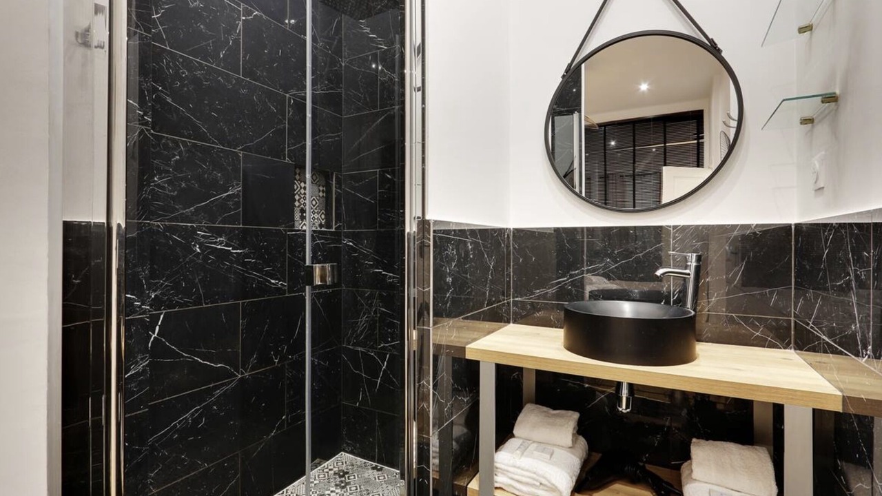 Photo of Bathroom in Pigalle